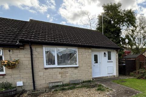 1 bedroom bungalow for sale, Awdry Close, Chippenham SN14