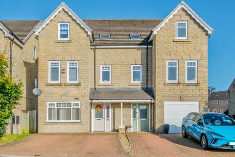 4 bedroom semi-detached house for sale, Miry Lane, Liversedge, West Yorkshire, WF15