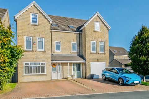 4 bedroom semi-detached house for sale, Miry Lane, Liversedge, West Yorkshire, WF15