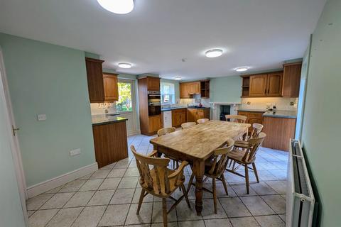 4 bedroom detached house for sale, Woodhouse Road, Norwell, Newark