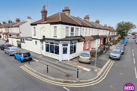 Mixed use for sale, South Ave, Southend On Sea