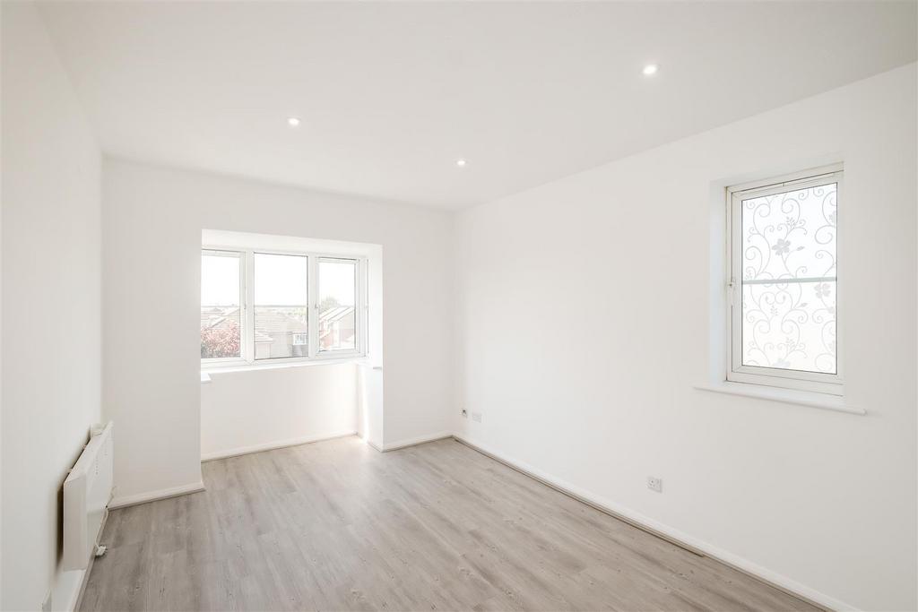 52 Thurlow close-1.jpg