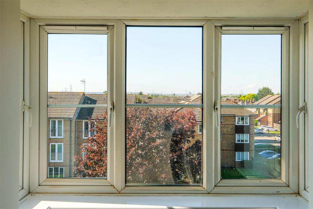 52 Thurlow close-15.jpg