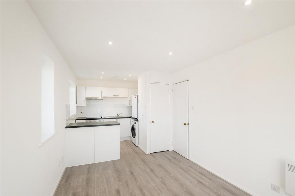 52 Thurlow close-7.jpg