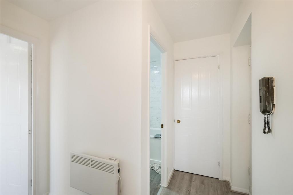 52 Thurlow close-13.jpg