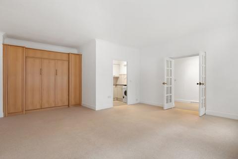 1 bedroom flat for sale, London W8