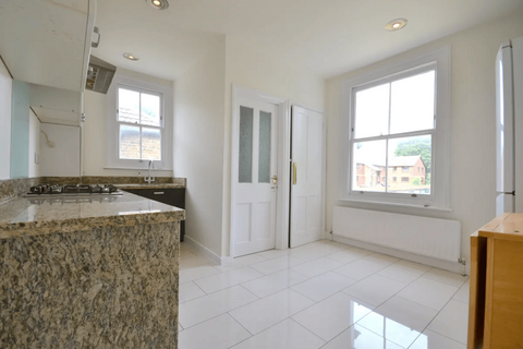 2 bedroom apartment to rent, Balham, SW12