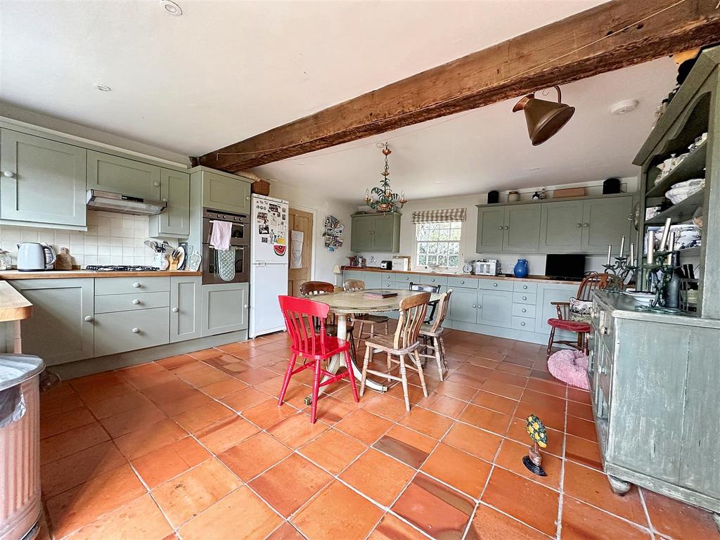 Kitchen/Breakfast Room