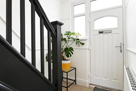 17 Cockshutt Road, Sheffield, S8 7DX