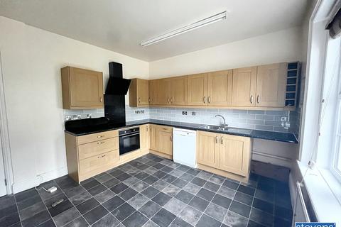 3 bedroom flat to rent, Upcott Hill, Okehampton, Devon, EX20