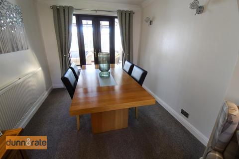 4 bedroom detached house for sale, Beechmont Grove, Stoke-On-Trent ST1