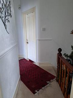 2 bedroom maisonette to rent, Warrington Road, Harrow