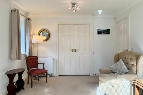 7 Checkley Croft, Sutton Coldfield, B76 1GE