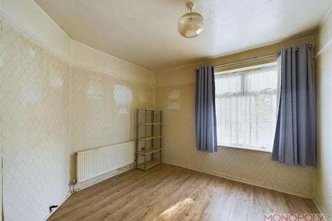 3 bedroom end of terrace house for sale, Oak Drive, Wrexham