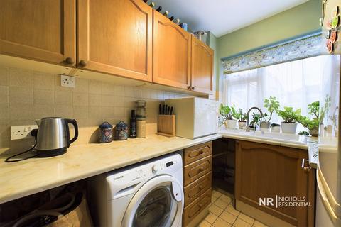57 May Close, Chessington, KT9 2AP