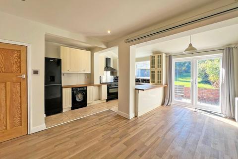 41 Bhylls Crescent, Wolverhampton, WV3 8DX