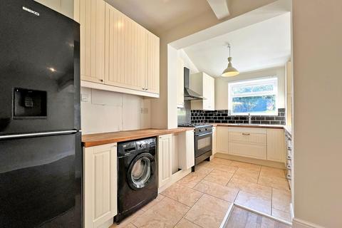 41 Bhylls Crescent, Wolverhampton, WV3 8DX