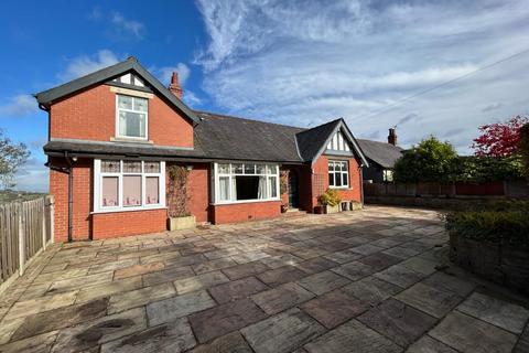 4 bedroom detached house to rent, Red Lane, Colne