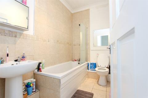 2 bedroom apartment for sale, Oakleigh Park Drive, Leigh-on-Sea, Essex, SS9