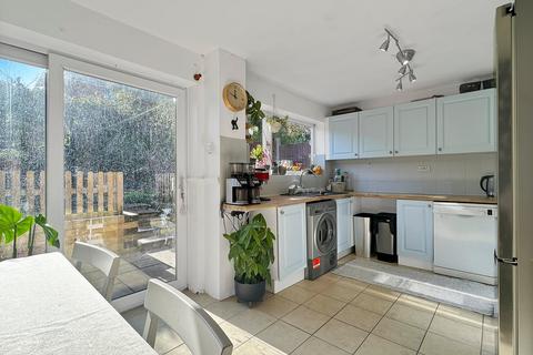 23 Brunwin Road, Rayne, Braintree, CM77 6BU