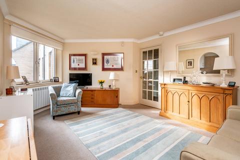 1 bedroom retirement property for sale, 1/108 Homeross House, Mount Grange, Strathearn Road, Edinburgh, EH9 2QY