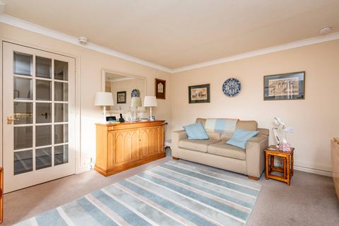 1 bedroom retirement property for sale, 1/108 Homeross House, Mount Grange, Strathearn Road, Edinburgh, EH9 2QY