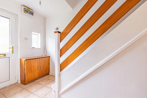 16 Heather Close, Carterton, OX18 1TH