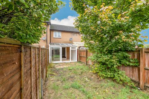 16 Heather Close, Carterton, OX18 1TH