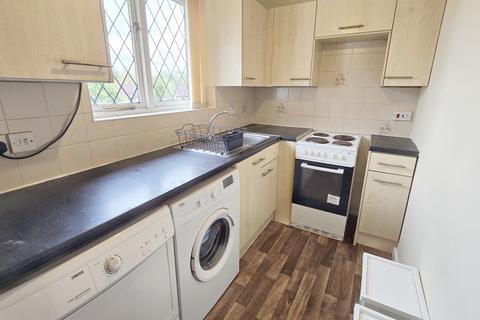 1 bedroom flat for sale, Badby Close B, Manchester