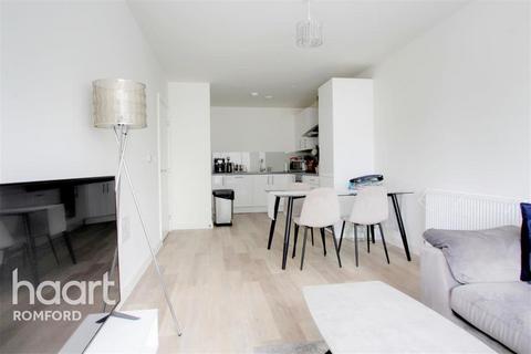 1 bedroom flat to rent, Winterberry Court - Hornchurch - RM11