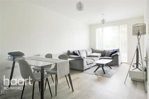 1 bedroom flat to rent, Winterberry Court - Hornchurch - RM11