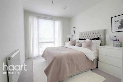 1 bedroom flat to rent, Winterberry Court - Hornchurch - RM11