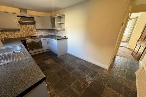 2 bedroom terraced house for sale, Smith Street, Cottingley, Bingley, West Yorkshire