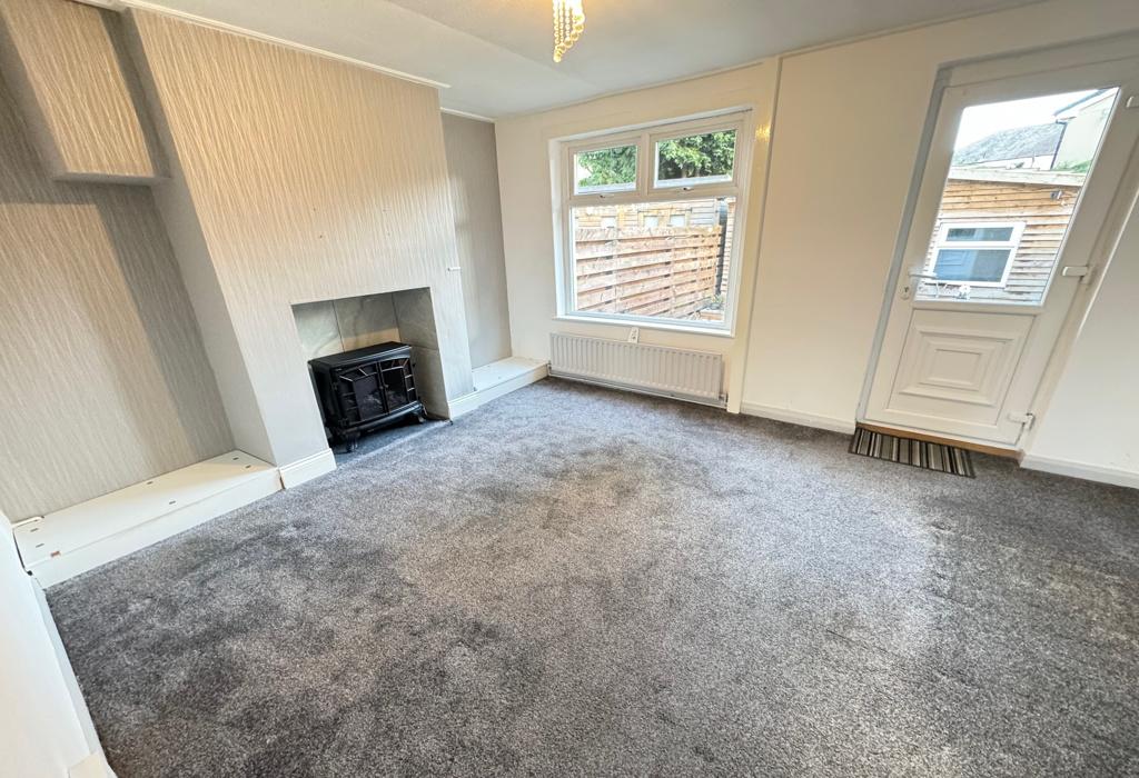 Queens Road, Crossflatts, Bingley 2 bed terraced house for sale £159,995