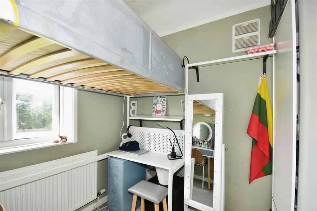 143e46a8-Bedroom 20 Three.JPG