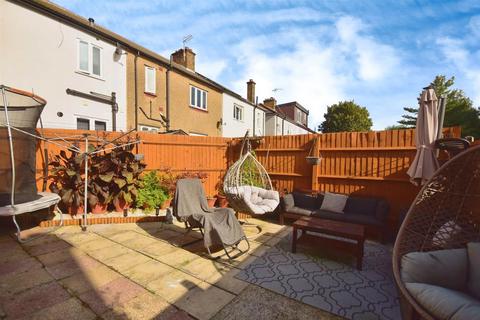 1 The Hale, London, E4 9NS