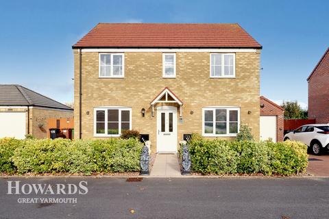 4 bedroom detached house for sale, Yarmouth Road, Ormesby