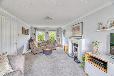 4 bedroom detached house for sale, Stonehill Close, Appleton