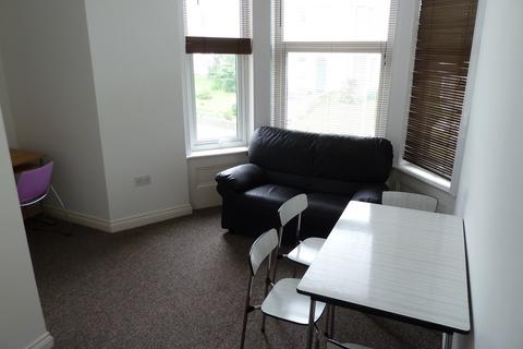 Studio to rent, Whitefield Terrace Deluxe Studios