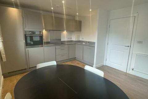 2 bedroom flat to rent, Kingfisher Heights, Waterside Way, Tottenham