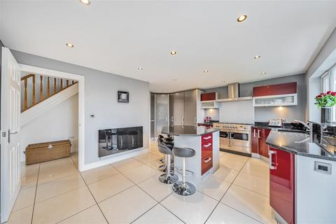 33 Bolts Croft, Chippenham, SN15 3GQ