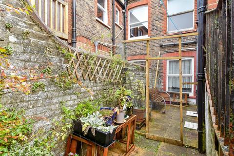 1 bedroom ground floor flat for sale, Inwood Crescent, Brighton, East Sussex