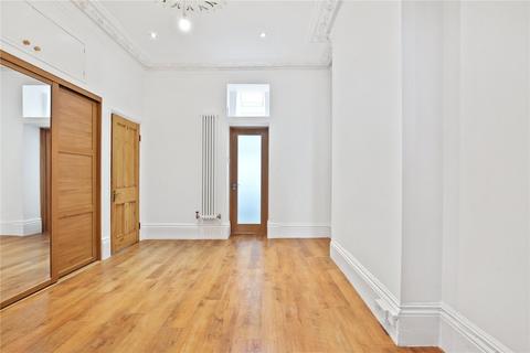 Flat B, 10 Aldebert Terrace, London, SW8 1BJ