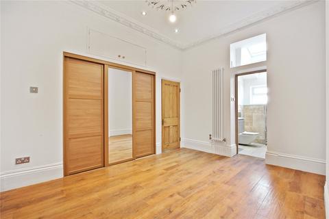 Flat B, 10 Aldebert Terrace, London, SW8 1BJ