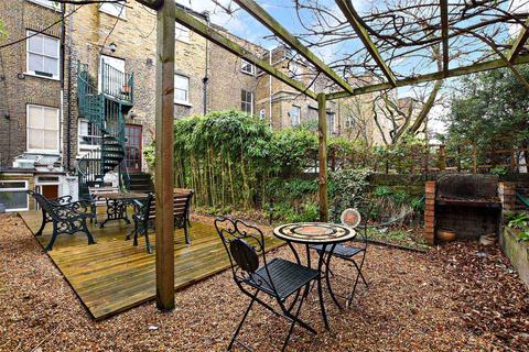 Flat B, 10 Aldebert Terrace, London, SW8 1BJ