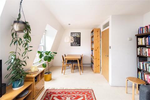 1 bedroom flat for sale, Leigh House, 5 Halcrow Street, Stepney, London, E1