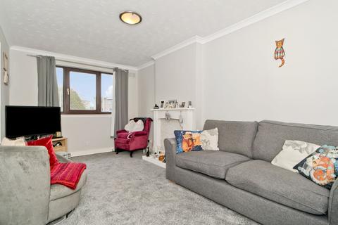 2 bedroom flat for sale, 3/3 Kirklands, Costorphine, EH12 9BA