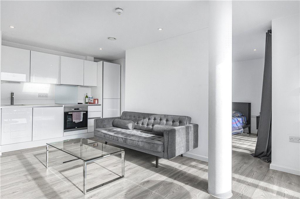 Apartment in London - View 2