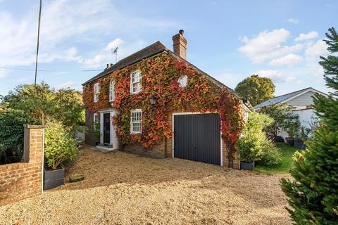 Pulborough Road, Cootham, West Sussex