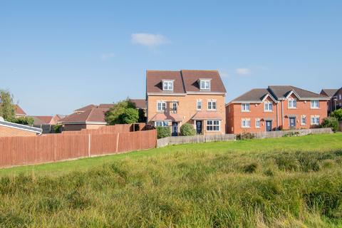 4 bedroom semi-detached house for sale, Birkby Close, Hamilton, Leicester